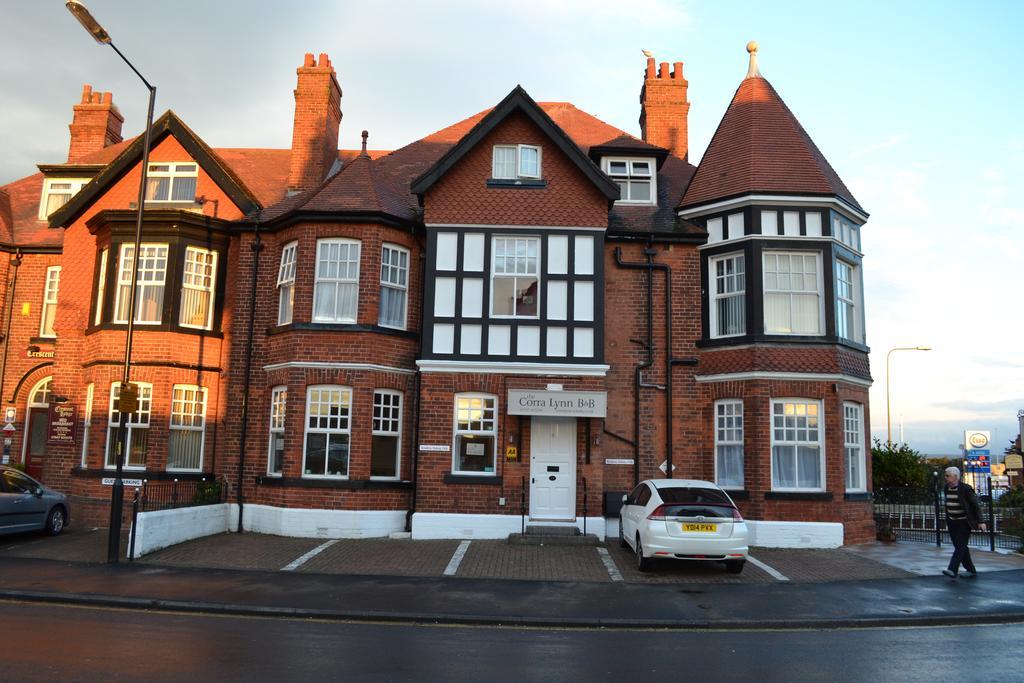 Corra Lynn Bed & Breakfast Whitby Exterior photo